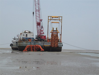 月东油田海底管线安装项目（2011-2012年--天时集团）