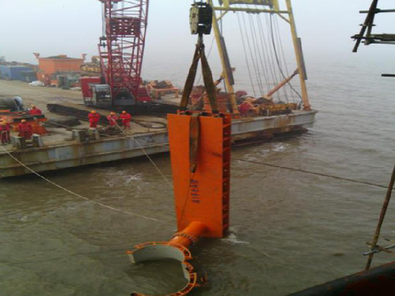 中信能源天时集团月东油田海上采油平台A1、A2靠船件设计、制作、现场安装等项目（2013年）