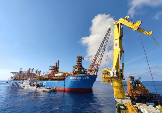 中国海油首次自主完成深水海底电缆水平式铺设 中国海油首次自主完成深水海底电缆水平式铺设