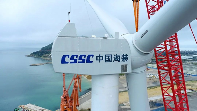 扶摇直上 筑梦深蓝——国内首台深远海浮式风电装备运抵湛江！