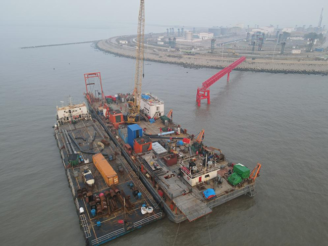 冀东南堡1-29储气库先导试验地面工程注采集输管道项目铺管船施工项目顺利完工