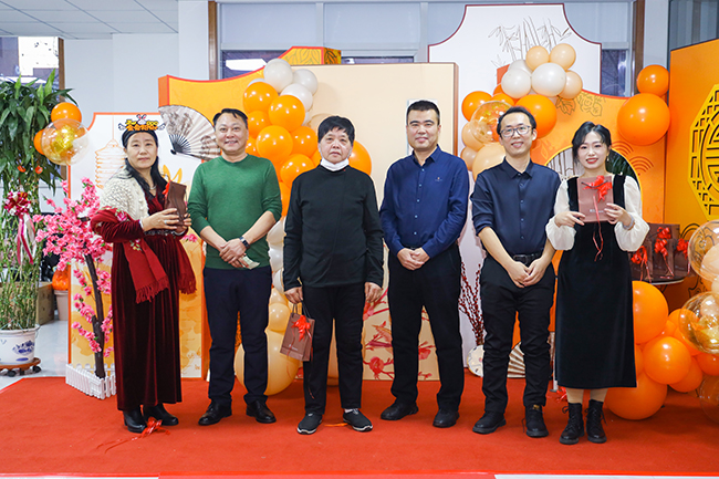 “圣”情以待，“旦”愿有你 丨天易海工2023迎新年会圆满举行！