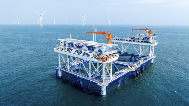 中广核“伏羲一号”获中国船级社（CCS）颁发国内首份风渔融合网箱平台入级证书