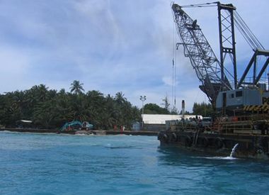 印尼SES油田天然气海底管线登陆安装项目（2005年--中海油）