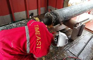 我公司负责施工的原渤西油气处理厂登陆管道与高沙岭港区10万吨级航道一期工程及防波堤一期工程交叉影响区域部分海底管道回收工程项目进展顺利