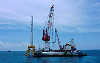 国内首台深海“大风车”顺利安装完成