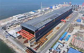 广西钦州基地迎来首个海上风电项目