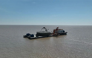 江苏国信大丰85万千瓦海上风电项目首根220kV海底电缆敷设工程开工