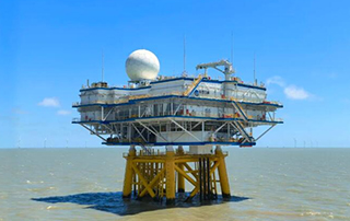 我国首个搭载气象雷达的海上升压站安装完成