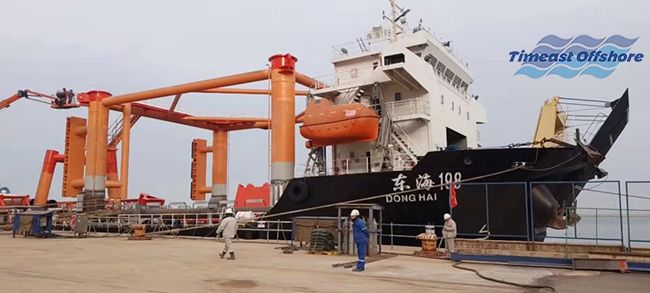 冀东油田（新建导管架和海上简易生产平台的安装）项目进展顺利